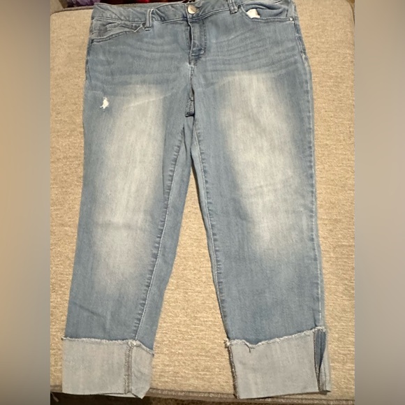 1822 Denim Denim - 1822 Denim Light Blue Ankle Jeans - Cropped